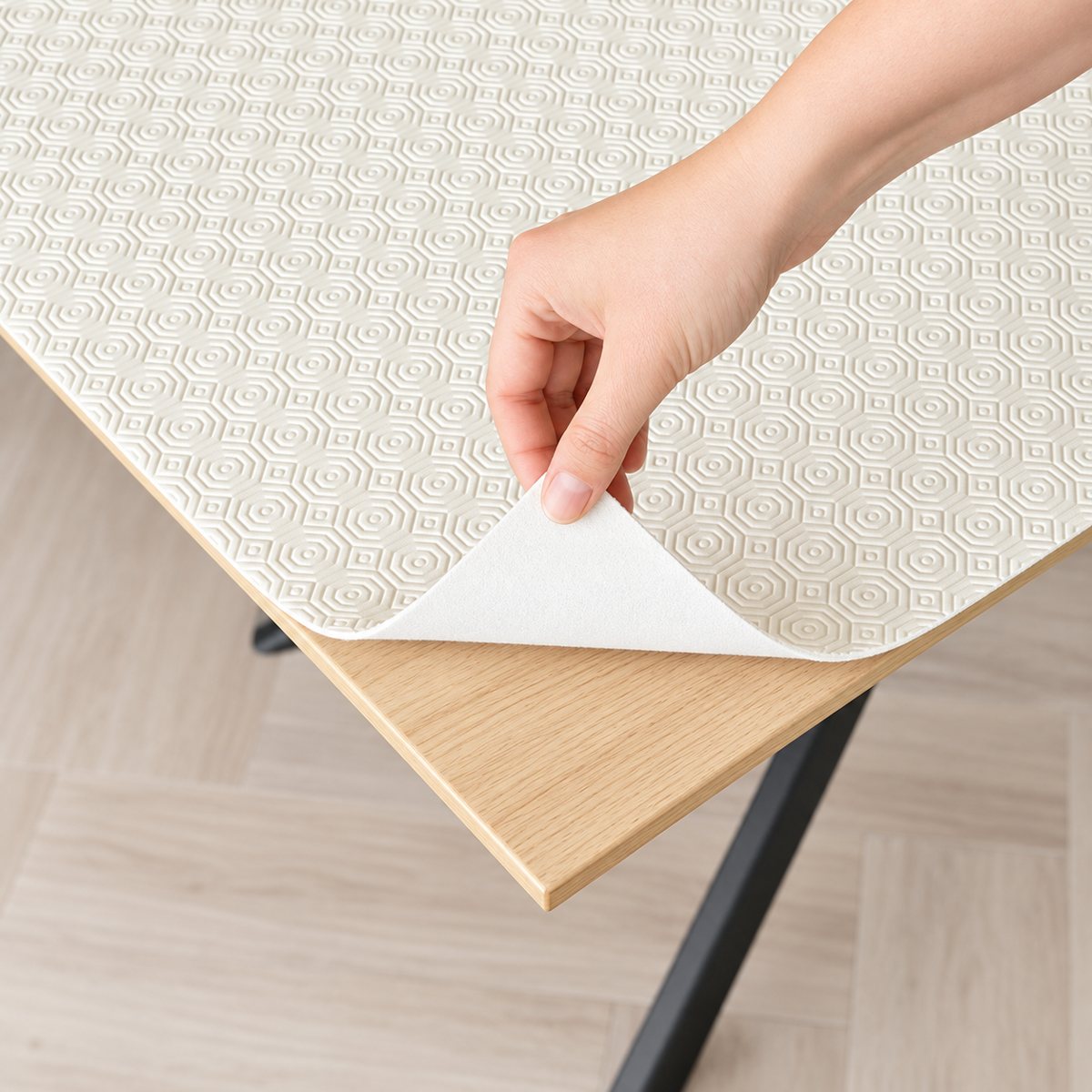Protège-table Leather Plus blanc — dessus PVC, envers non-tissé